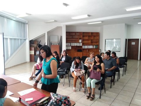 Se llevo a cabo la entrega de apoyos a beneficiarios para la beca de Capacitación en Micro y Pequeñas Empresas, del subprograma Apoyo a la Empleabilidad, en el municipio de Cuernavaca.