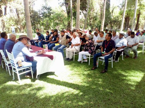 Se llevo a cabo  la reunión con la Asociación de Parques Acuáticos y Balnearios de Morelos con la intención de dar a conocer los diversos servicios y programas del SNE, además de la concertación de vacantes.
