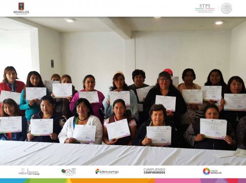 SNE Morelos entrega apoyos y constancias a beneficiarias en Huitzilac
