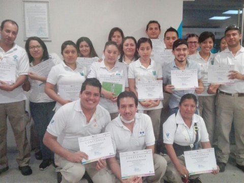 La Secretaría del Trabajo Morelos y el SNE Morelos entregan becas y constancias a 23 beneficiarios del curso de Operario de Producción de la Modalidad Capacitación mixta, impartido en la empresa Unilever.